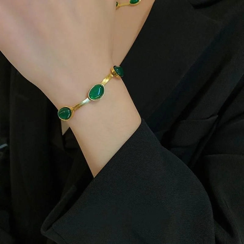 Oval Green Crystal Pendant Necklace Set with Bracelet
