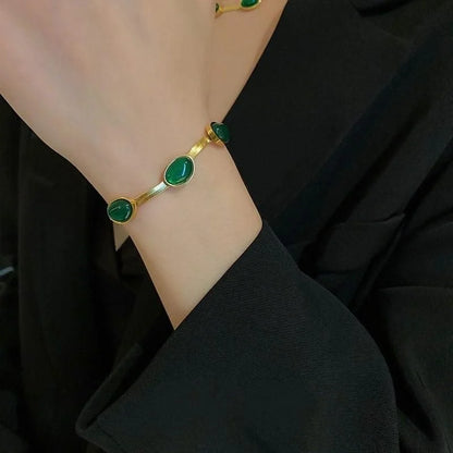 Oval Green Crystal Pendant Necklace Set with Bracelet